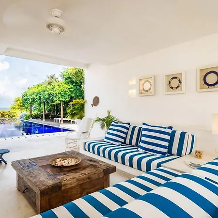 Stylish With Pool And Beach Villa *