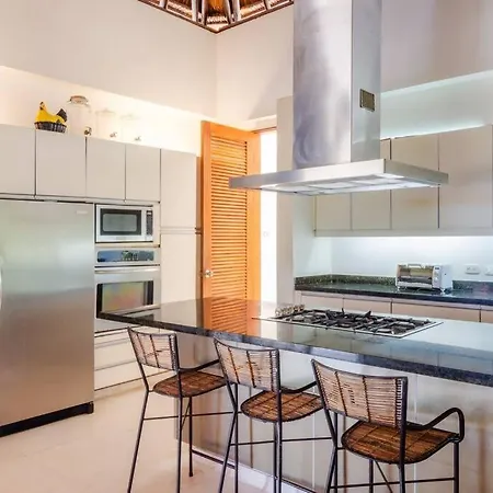 Stylish With Pool And Beach Villa Cartagena