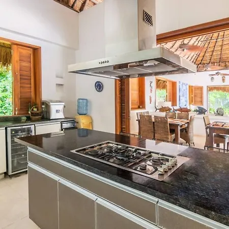 Villa Stylish With Pool And Beach Cartagena